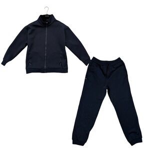 Set Louis‎ Vuitton Monogram Zip-Through Top
Second hand 
Excellent Condition